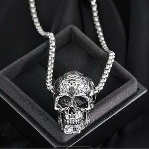 Gothic Skull Pendant, Unisex Hip-Hop Punk Badass, Steampunk, Goth, Necklace